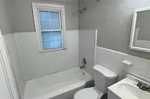 10130 Newbold Dr, Bellefontaine Neighbors, MO 63137 - Photo 7