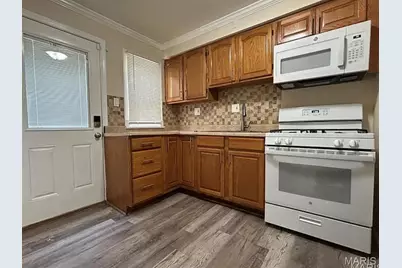 10346 Ashbrook, Bellefontaine Neighbors, MO 63137 - Photo 3