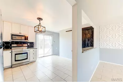 150 Saint Charles Street, Florissant, MO 63031 - Photo 7