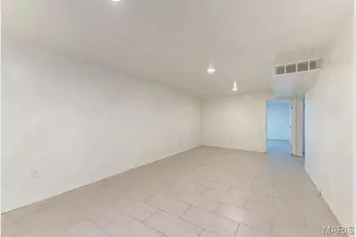 150 Saint Charles Street, Florissant, MO 63031 - Photo 31