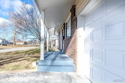 150 Saint Charles Street, Florissant, MO 63031 - Photo 5
