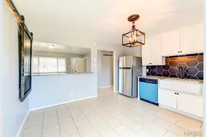 150 Saint Charles Street, Florissant, MO 63031 - Photo 9