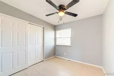 150 Saint Charles Street, Florissant, MO 63031 - Photo 25