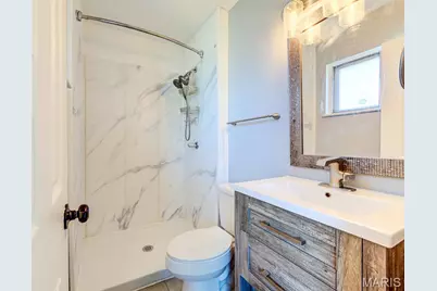 150 Saint Charles Street, Florissant, MO 63031 - Photo 23