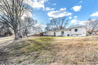 150 Saint Charles Street, Florissant, MO 63031 - Photo 37