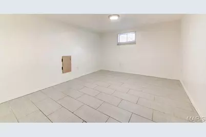150 Saint Charles Street, Florissant, MO 63031 - Photo 27