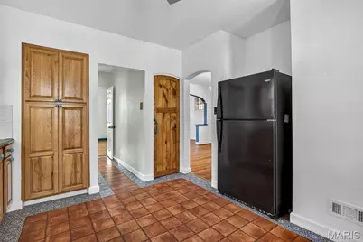 5139 Goethe Avenue, Saint Louis, MO 63109 - Photo 9