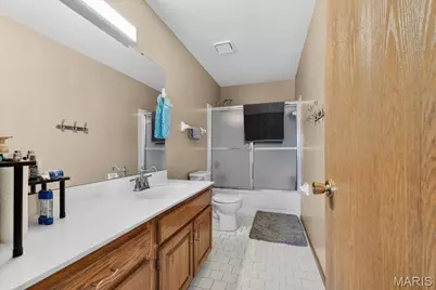 9620 Chamblin Drive, Affton, MO 63123 - Photo 15