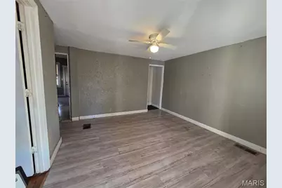 8015 Allen Avenue, Saint Louis, MO 63114 - Photo 7