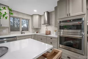 11584 New London Dr, Saint Louis, MO 63141 - Photo 19