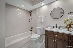 11584 New London Dr, Saint Louis, MO 63141 - Photo 49