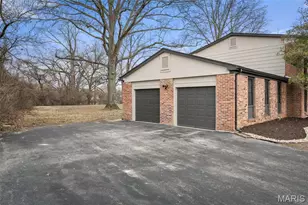 11584 New London Dr, Saint Louis, MO 63141 - Photo 83