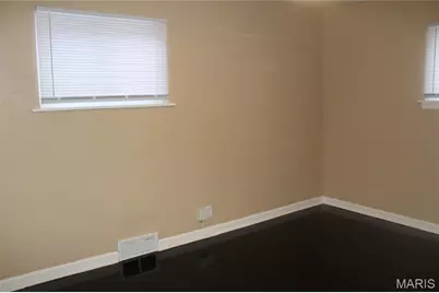 4475 N Taylor Avenue, Saint Louis, MO 63115 - Photo 17