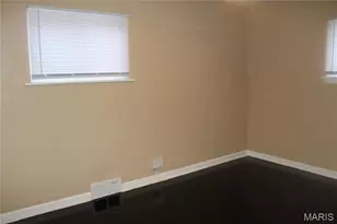 4475 N Taylor Ave, Saint Louis, MO 63115 - Photo 17