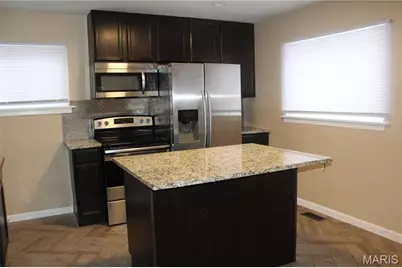 4475 N Taylor Avenue, Saint Louis, MO 63115 - Photo 11