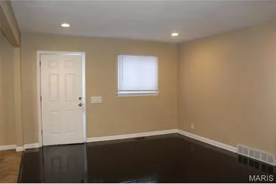 4475 N Taylor Avenue, Saint Louis, MO 63115 - Photo 5