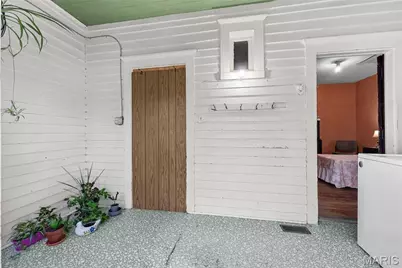 302 E Walsh Street, Montgomery City, MO 63361 - Photo 23