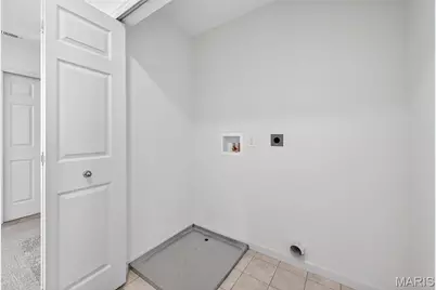 238 Marais Temps Clair Way, Saint Charles, MO 63301 - Photo 31