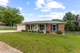 6540 Towne Woods Dr, Oakville, MO 63129 - Photo 5