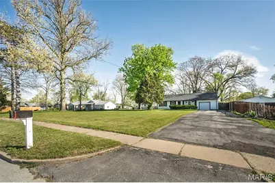 141 Elmgrove Avenue, Hazelwood, MO 63042 - Photo 31