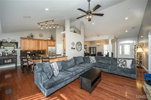 628 Tanya Ct Dr, Saint Louis, MO 63129 - Photo 17