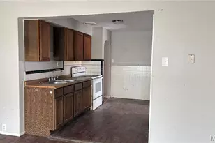 7743 Monroe Dr, Saint Louis, MO 63133 - Photo 9