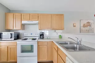 104 Brandy Mill Circle, High Ridge, MO 63049 - Photo 5