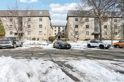4355 Maryland Avenue #401, Saint Louis, MO 63108 - Photo 3