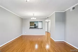 4355 Maryland Ave, Saint Louis, MO 63108 - Photo 13