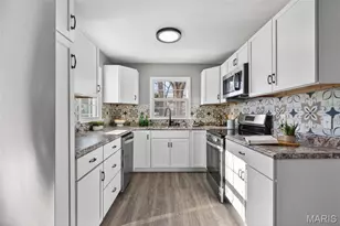 2639 Louis Ave, Brentwood, MO 63144 - Photo 15