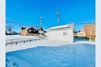 1439 McLaran Avenue, Saint Louis, MO 63147 - Photo 9