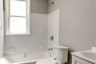 1402 Granville Pl, Saint Louis, MO 63112 - Photo 15