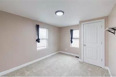 19701 Old Jamestown Road, Florissant, MO 63034 - Photo 9