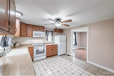 19701 Old Jamestown Road, Florissant, MO 63034 - Photo 15