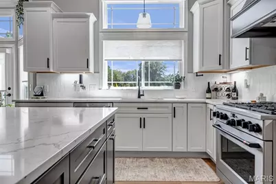 1016 Bellevaux Place, Saint Charles, MO 63301 - Photo 9