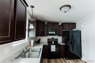 2320 Central Park Dr, Troy, MO 63379 - Photo 7