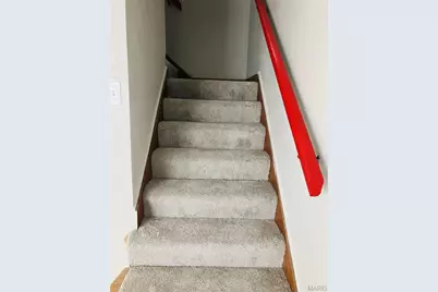 7546 Hazelcrest Drive, Hazelwood, MO 63042 - Photo 11