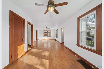 905 Burgess Avenue, Crystal City, MO 63019 - Photo 9