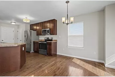 108 Champions Lane, Wentzville, MO 63385 - Photo 7