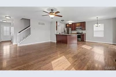 108 Champions Lane, Wentzville, MO 63385 - Photo 3