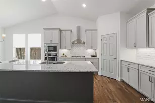 425 Cedar Breaks Ct, Foristell, MO 63385 - Photo 11