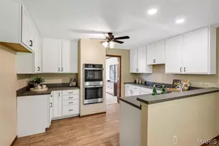 134 Rosebrook Dr, Hazelwood, MO 63031 - Photo 25