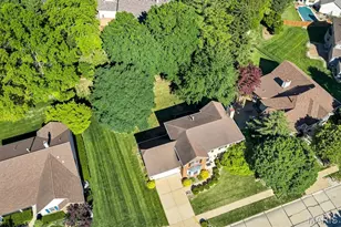 134 Rosebrook Dr, Hazelwood, MO 63031 - Photo 3