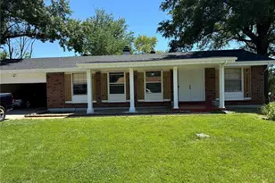 4308 Sulla Dr, Florissant, MO 63033 - Photo 1