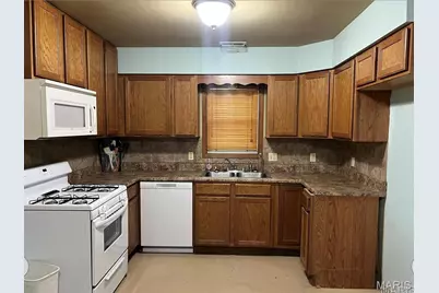 197 Old Springfield Road, Bourbon, MO 65441 - Photo 3