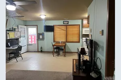 197 Old Springfield Road, Bourbon, MO 65441 - Photo 5