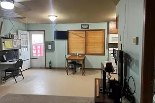 197 Old Springfield Rd, Bourbon, MO 65441 - Photo 5