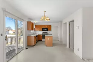 1382 Apple Valley Dr, O'Fallon, MO 63366 - Photo 9