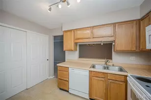 12917 Portulaca Dr, Saint Louis, MO 63146 - Photo 25