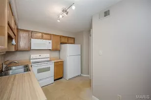 12917 Portulaca Dr, Saint Louis, MO 63146 - Photo 23